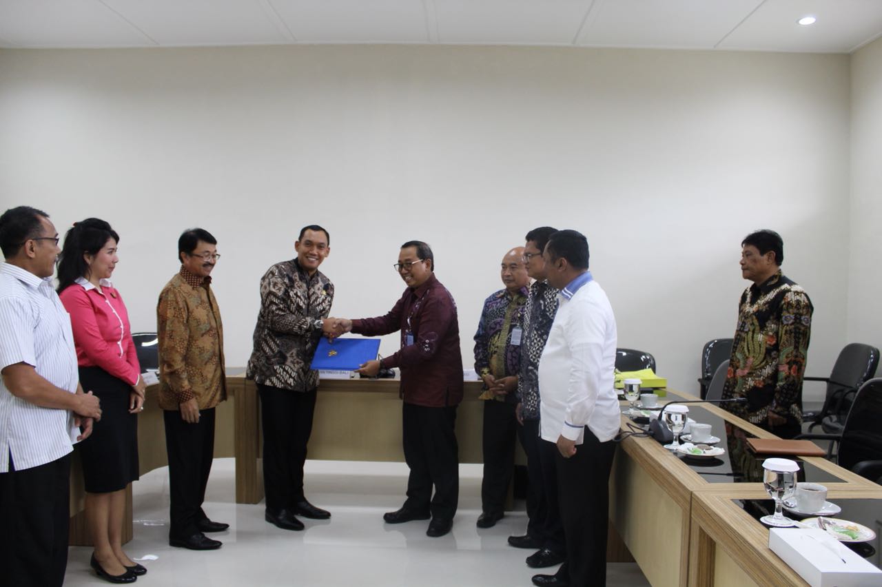 PENGHARGAAN KEMENANGAN 5 GUGATAN PERDATA ISTANA NEGARA TAMPAKSIRING