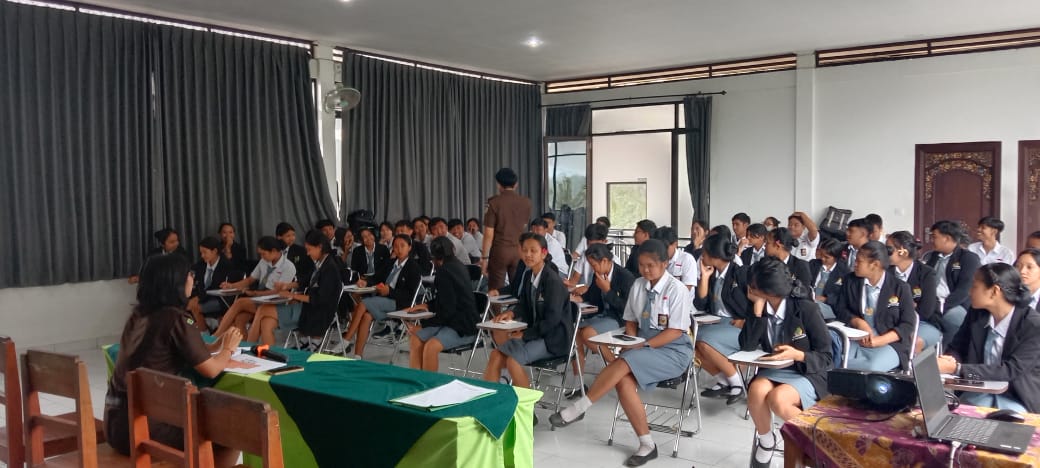Kegiatan Jaksa Masuk Sekolah (JMS) SMK PGRI Payangan