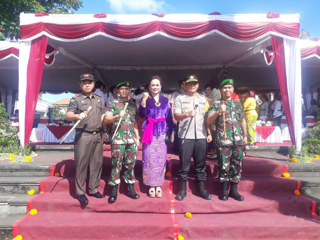 KAJARI GIANYAR HADIRI HUT KOTA GIANYAR KE-248